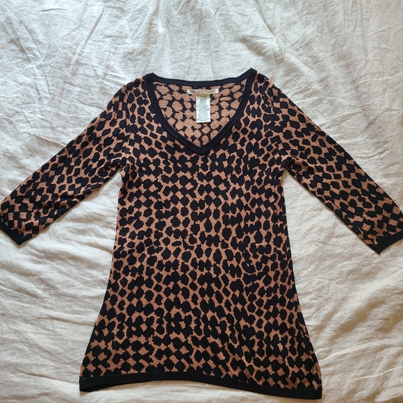 Max Studio Women's Animal Print Chic Contemporary Long Sleeves Tunic Sweater - Picture 7 of 12